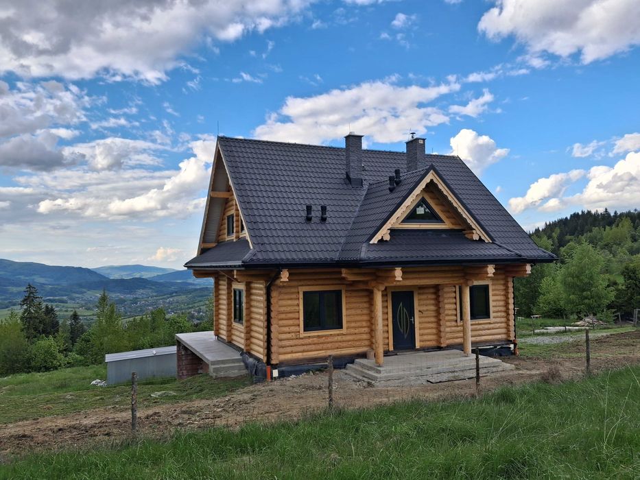 Dom z bali Olszówka, Małopolskie, przy Gorczańskim Parku Narodowym