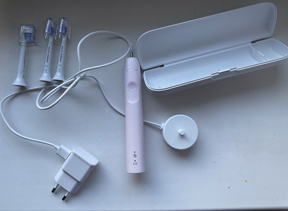 Електрична зубна щітка philips sonicare
