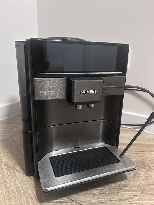 Ekspres SIEMENS EQ.6 plus s700