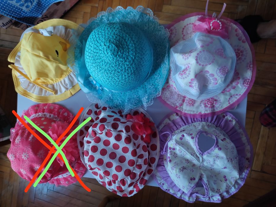 Головні убори для дівчаток,панамки в комплекті з одягом