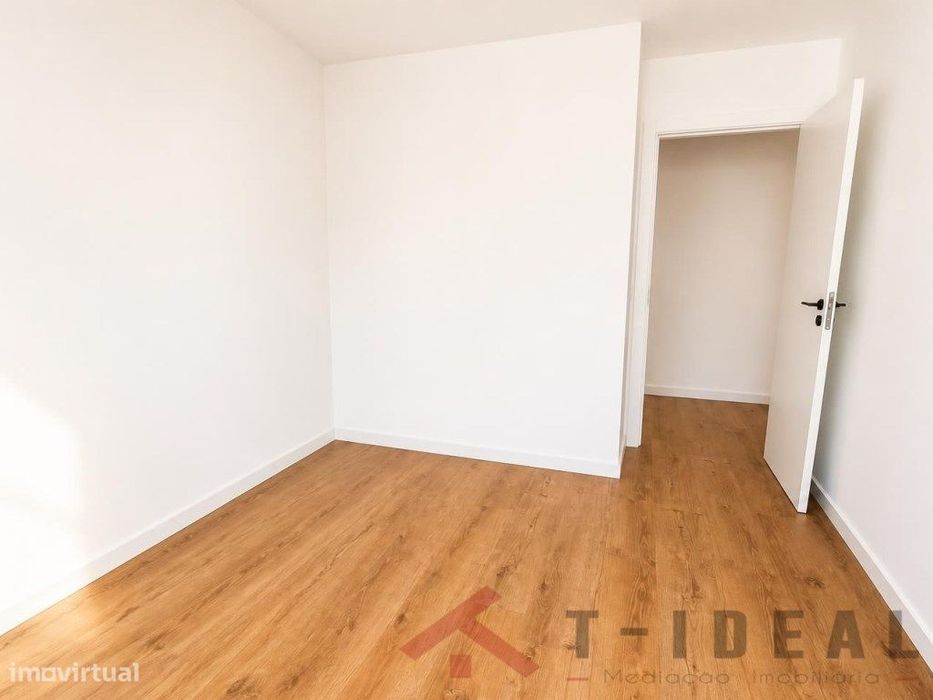 Moradia T3 Remodelada + T1 Independente no concelho da Lourinhã
