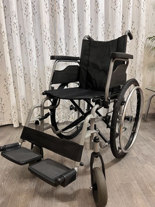 Инвалидная коляска