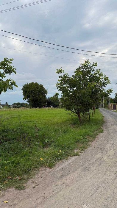 Продаж землі у мальовничому місці, поблизу Луцька, с.Жидичин.