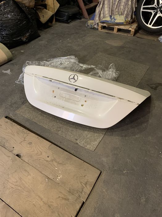 Крышка багажника Mercedes w205/213/222/238/166/221