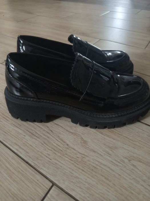 Buty mokasyny na wyższym spodzie rozm. 36