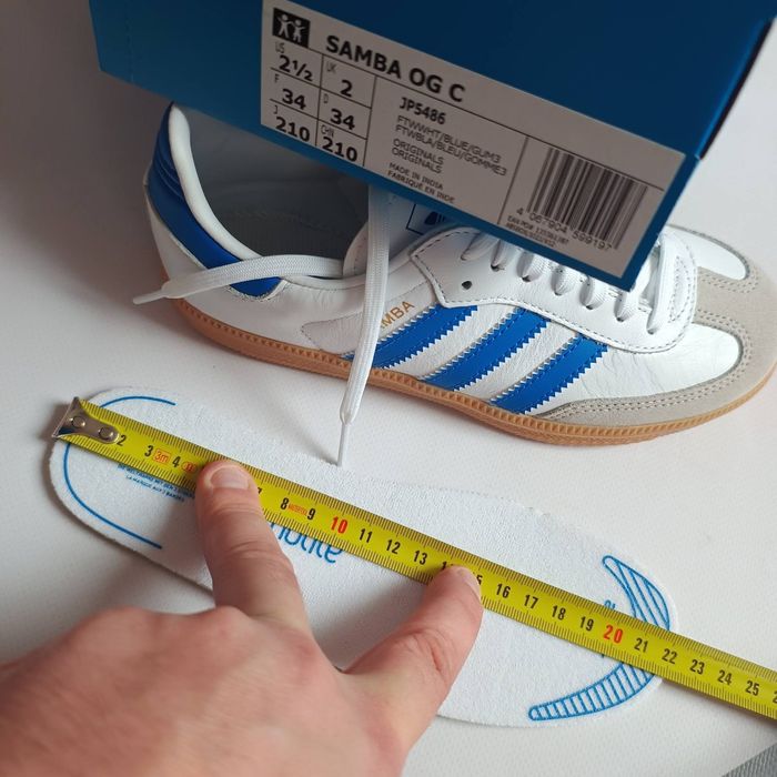 НОВІ оригінальні шкіряні  Adidas Samba р28-,35