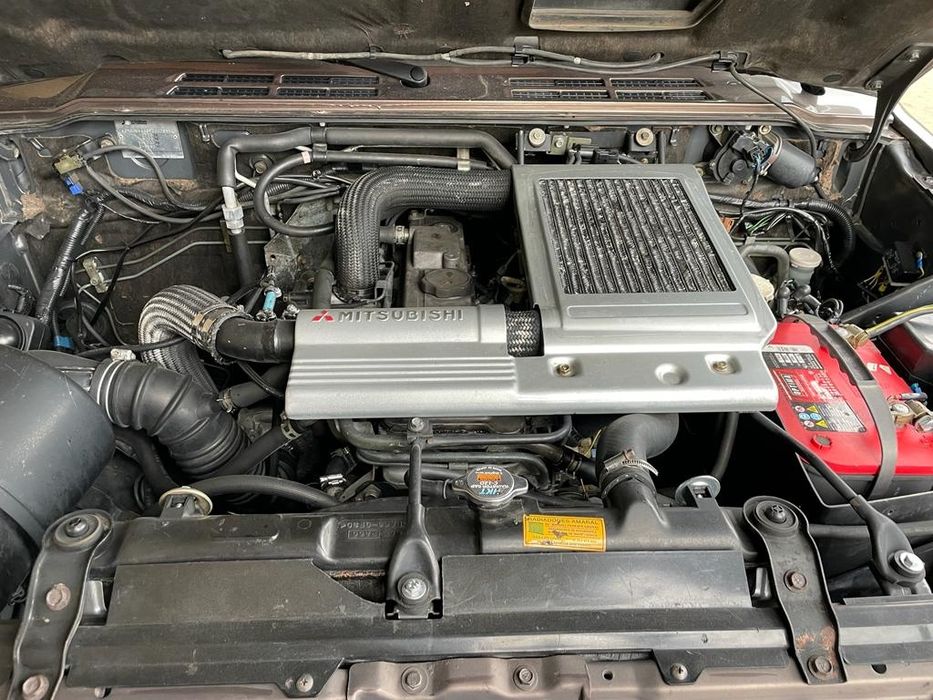 Pajero 2.8 TD GLS Longo