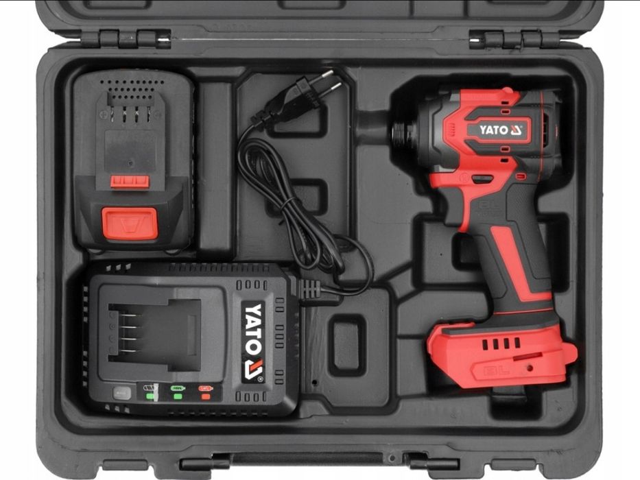 Zakrętarka udarowa 230nm 18V z akumulatorem 4AH + ładowarka