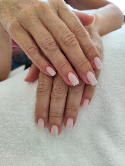 Massagens, estética avançada e depilação cera e laser
