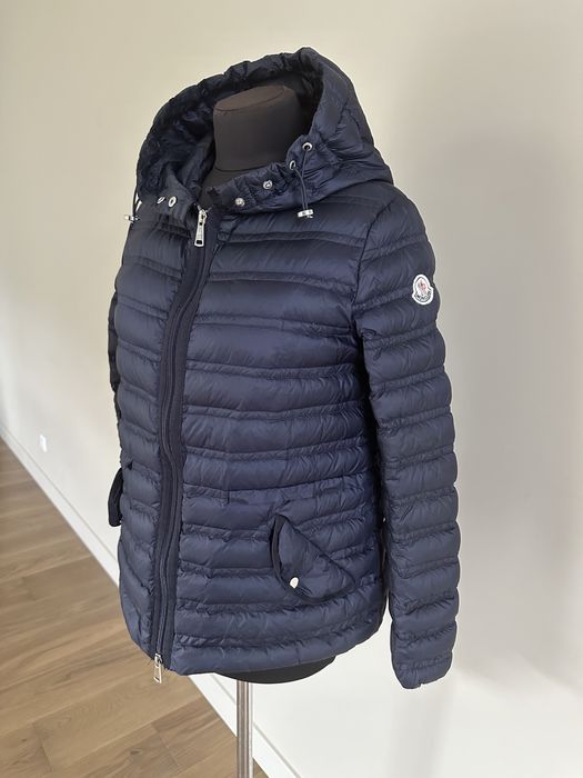 Женская куртка moncler М пуховик