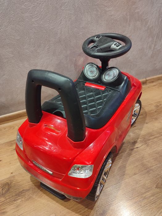 Машинка толокар Mercedes дитяча