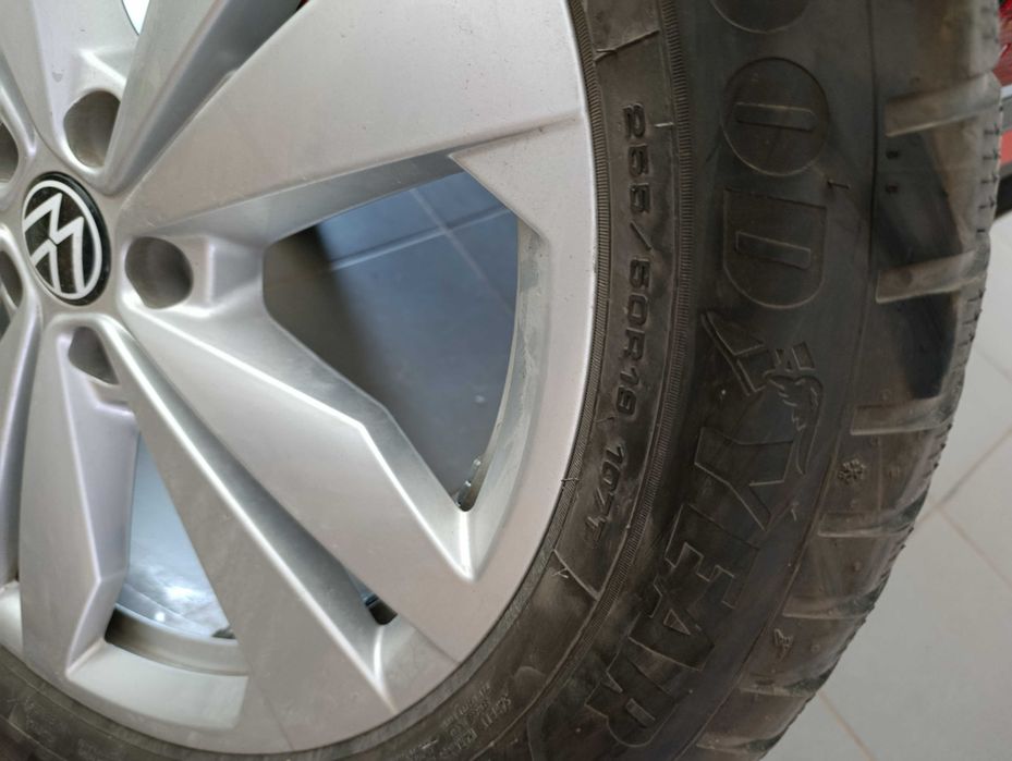 jantes 19 usadas com pneus (volkswagen)