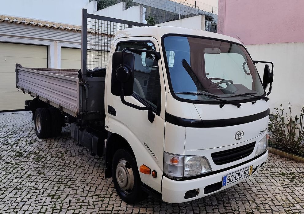 Toyota Dyna 3.0 D4D 115000km Tribasculante
