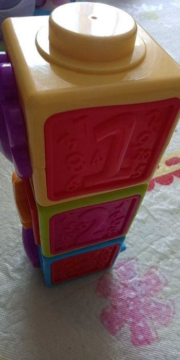 Brinquedo mini torre