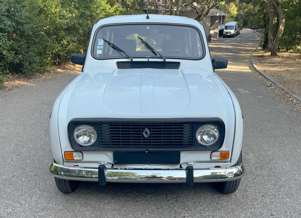 Renault 4 GTL - 1988 em bom estado