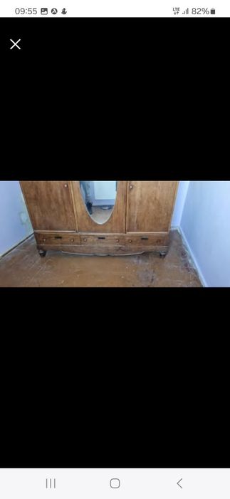 Zabytkowa szafa 3 drzwiowa