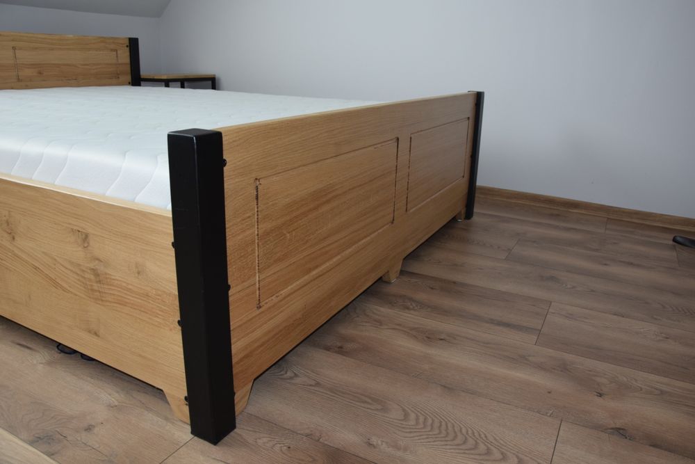 Łużko dębowe loft