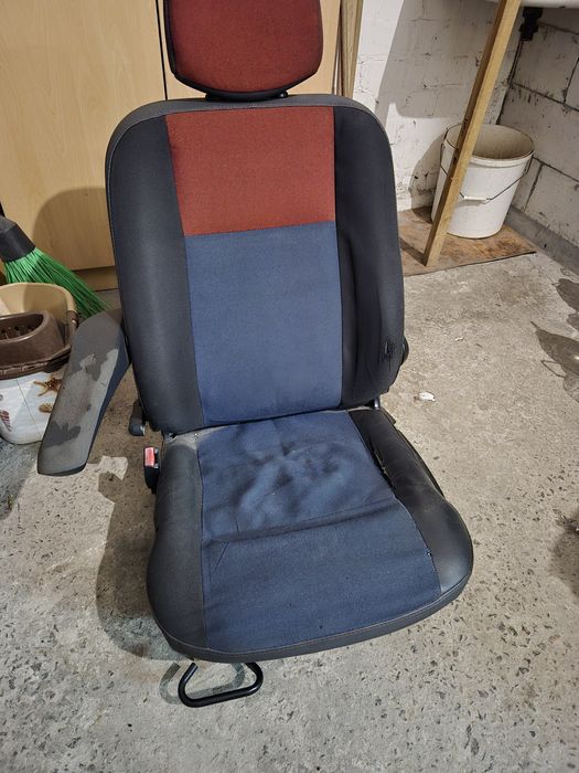 Сидіння Renault Master 3