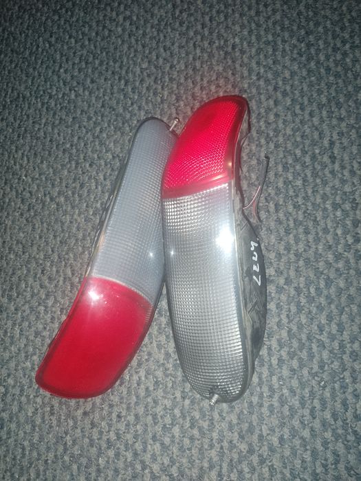 Mitsubishi ECLIPSE 3G.Lampa cofania.