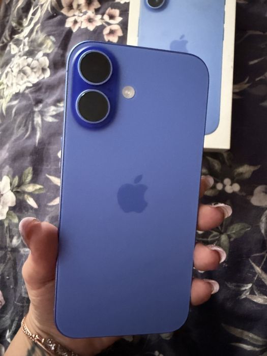 Iphone 16 ultramaryna