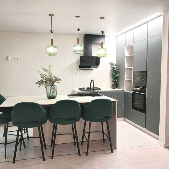 таунхаус з ремонтом з газом в ТОП локації без %