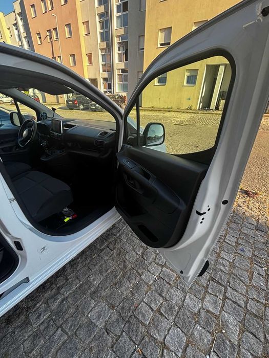 Citroën Berlingo Van 1.5 BlueHDi 102cv - 2023 - 36.977 km - IVA incluido