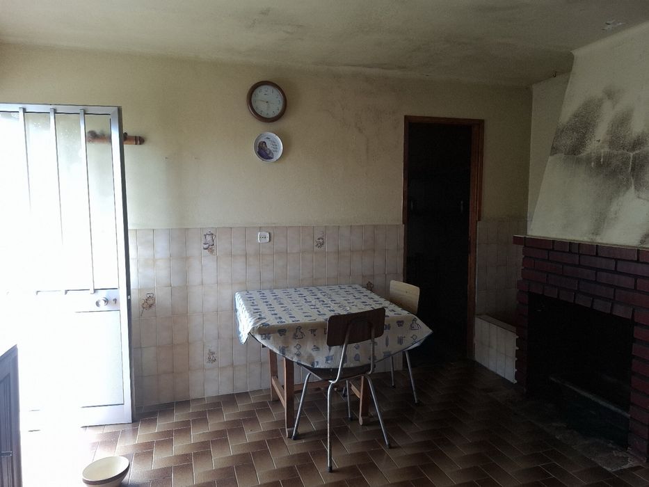 Moradia com logradouro