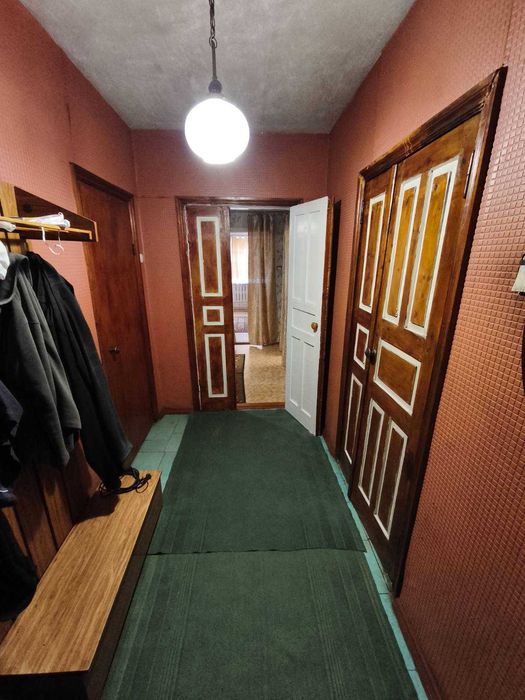 Продам будинок зі зручностями,меблями,технікою,ділянкою 12 соток,торг