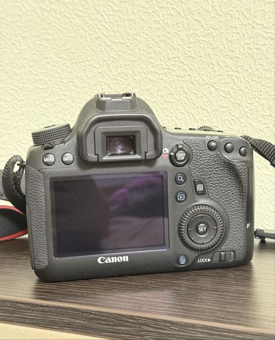 Фотоапарат canon 6d