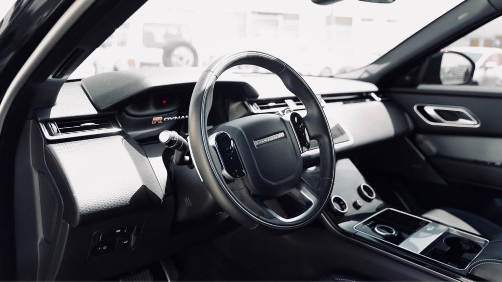 Rajge Rover Velar 2.0 R-Dynamic D240