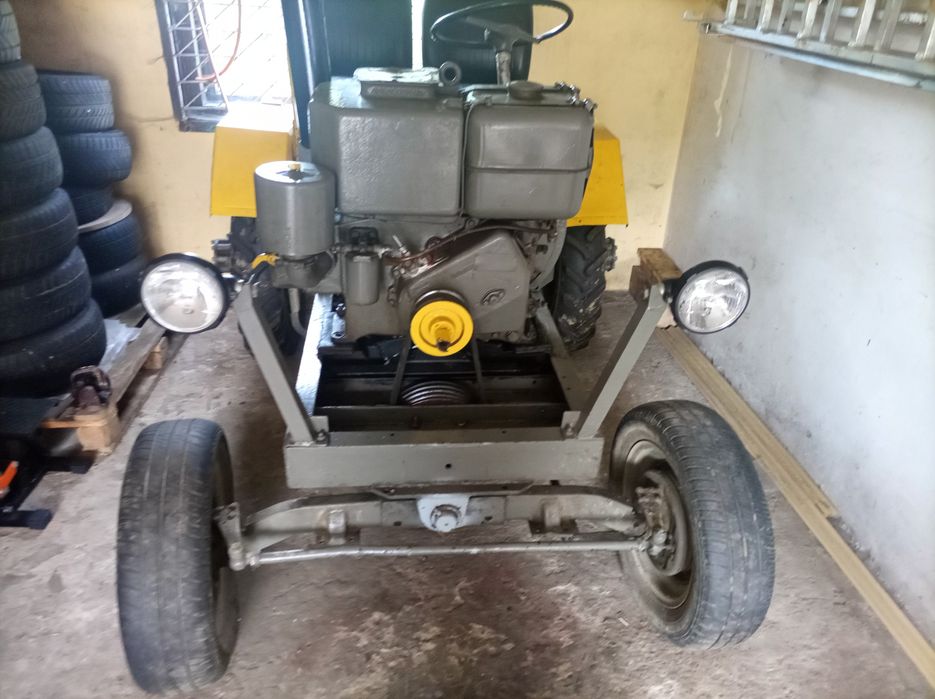 Traktor SAM robiony .