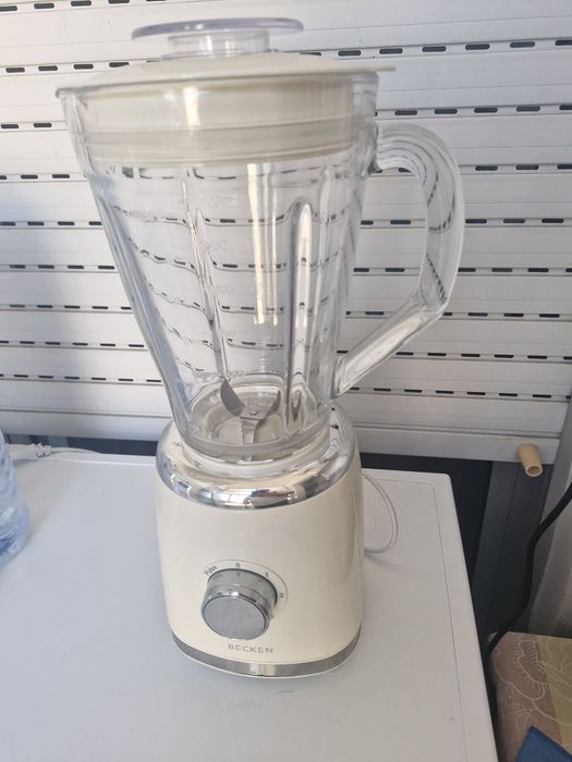 Liquidificador BECKEN BTB8768CR (500 w - 1.5 L - Creme)