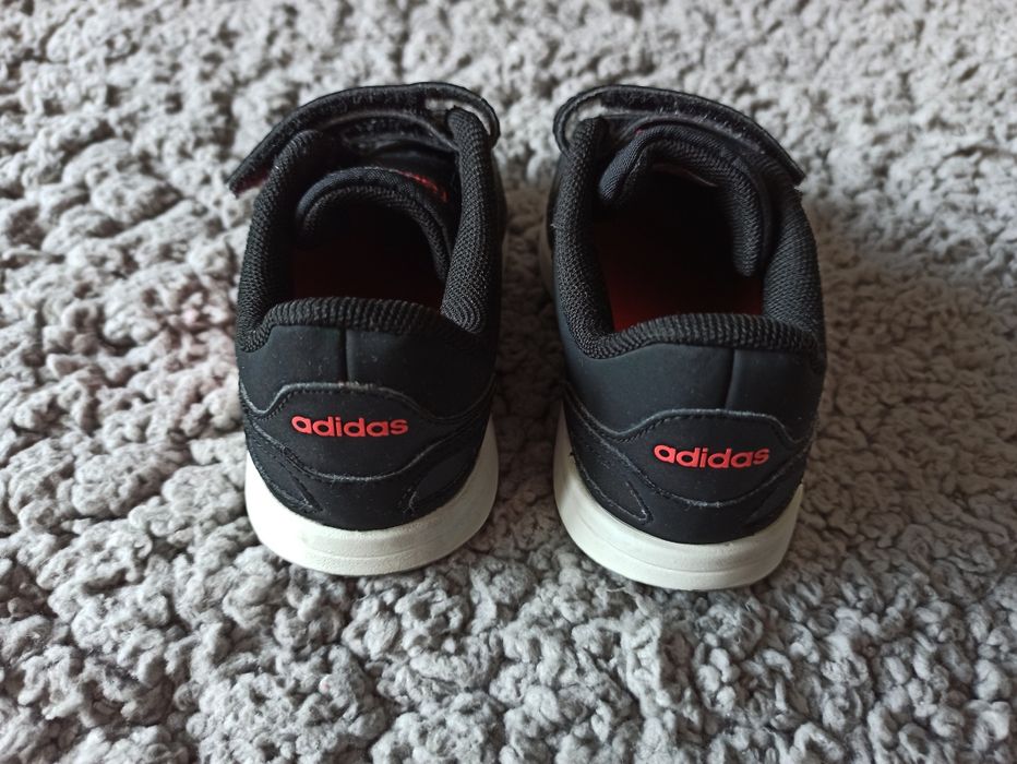 Adidas vs Switch fw6662 buty sportowe 26 czarne róż stan bdb zadbane o