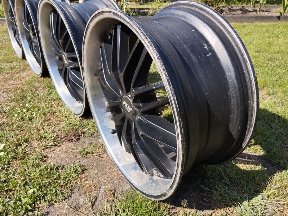 Felgi PLW 18" 5x100 8J ET35 komplet Vw Skoda Seat KBA 47881 plus śruby