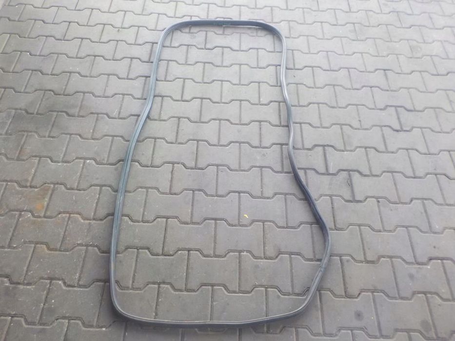 VW CRAFTER DOKA USZCZELKA DRZWI TYLNYCH