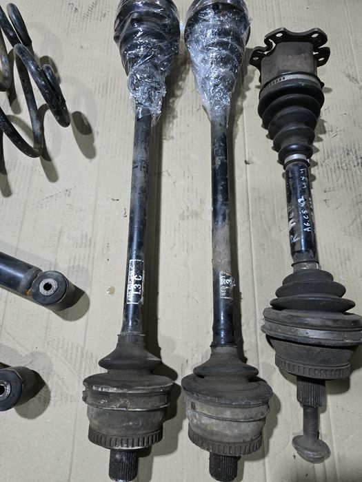 Полуось задняя передняя Audi A6 C5 4B0501203C привод шрус ауди а6 с5