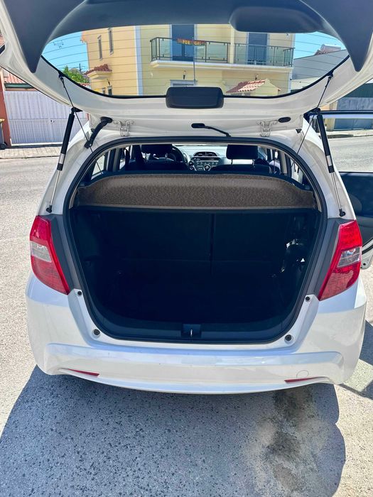 Honda jazz 2011 - 133000 kms