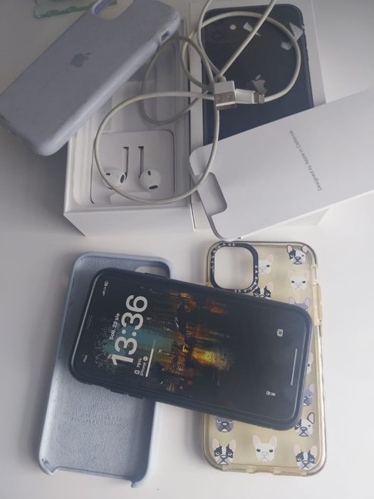 Iphone 11 - 64 gb w  bardzo dobrym  stanie