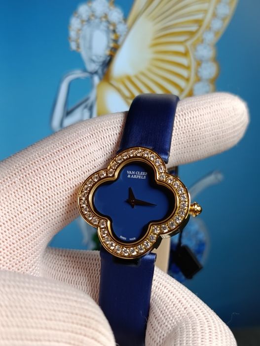 Годинник Van Cleef & Arpels Alhambra