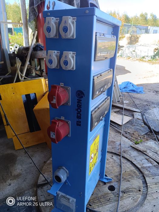 Quadro de Distribuição Elétrico Industrial 63A • 400V • Portátil • Mul