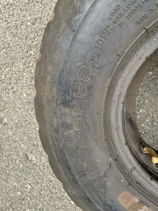Шини  для навантажувача 5.00-8NHS
