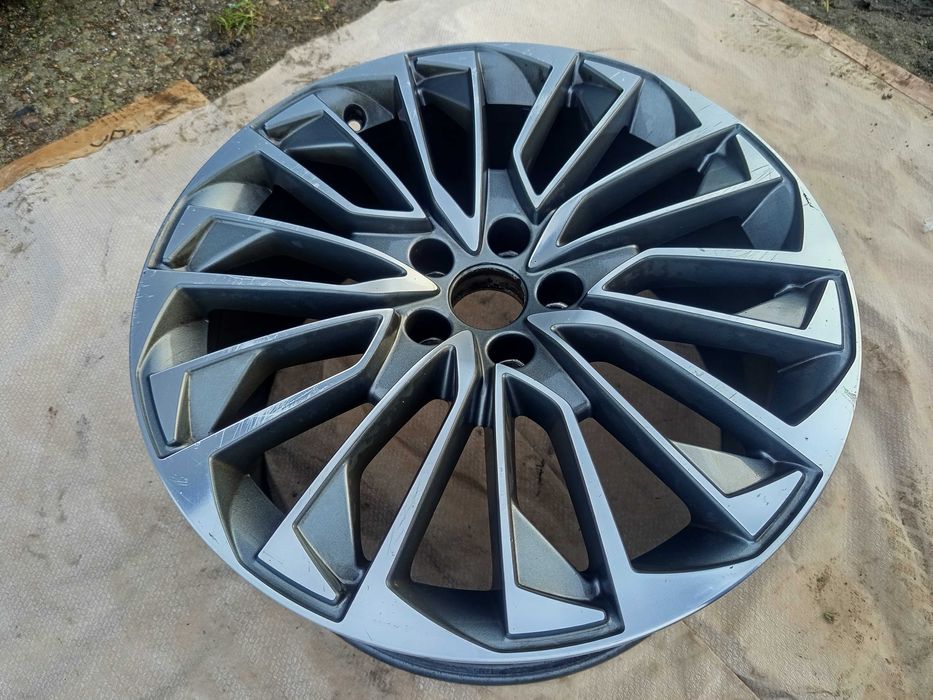Alu Felga Aluminiowa 19'' AUDI A6 C8 4K0 , 4K0.601.025BD E8,5Jx19 et40