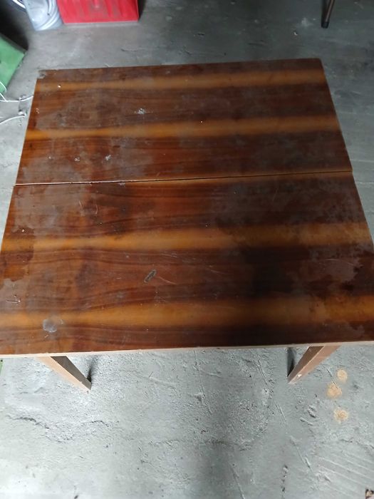 Sprzedam stół  z czasów prl