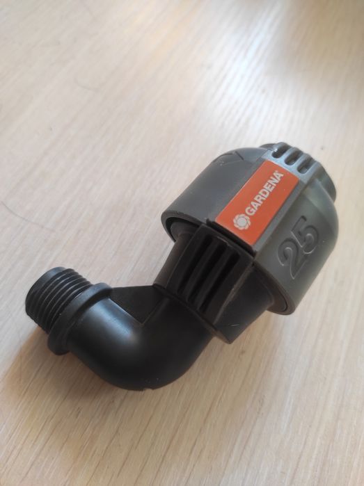 Соединитель L-образный Gardena Quick & Easy с наружной резьбой 25 мм х