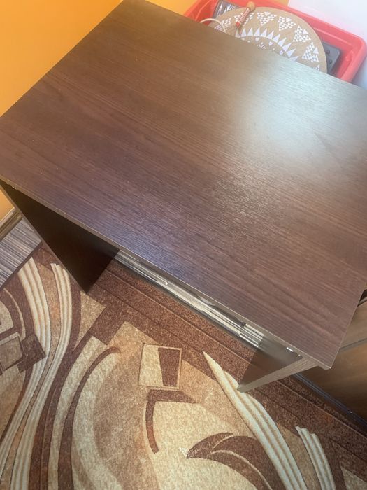 Male biurko wysuwana szuflada