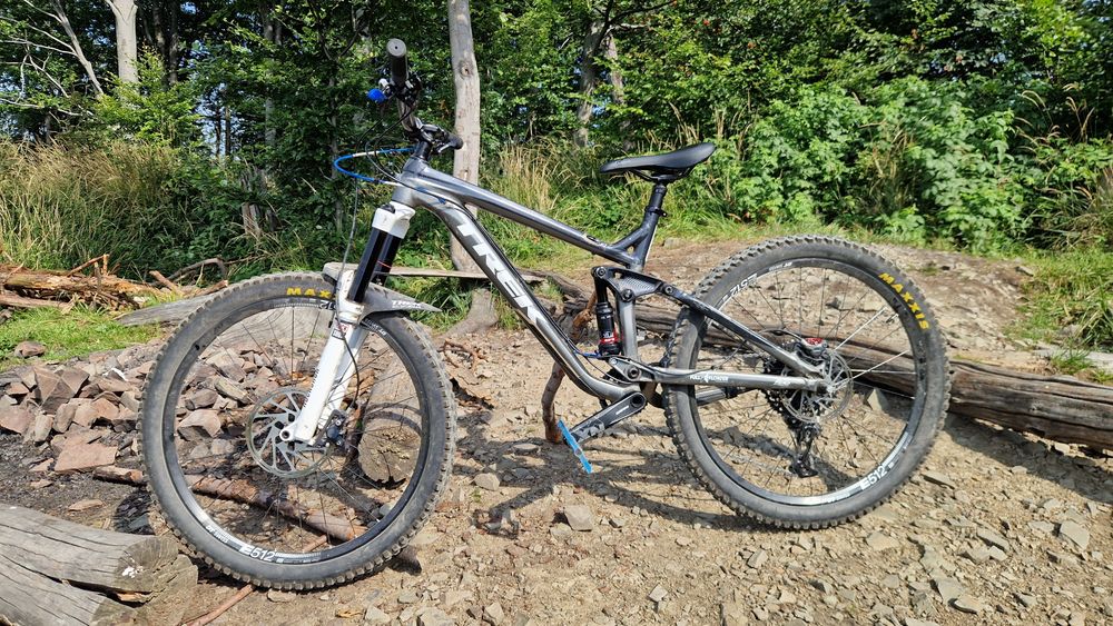 TREK SLASH 8 rower enduro 27.5 m/l