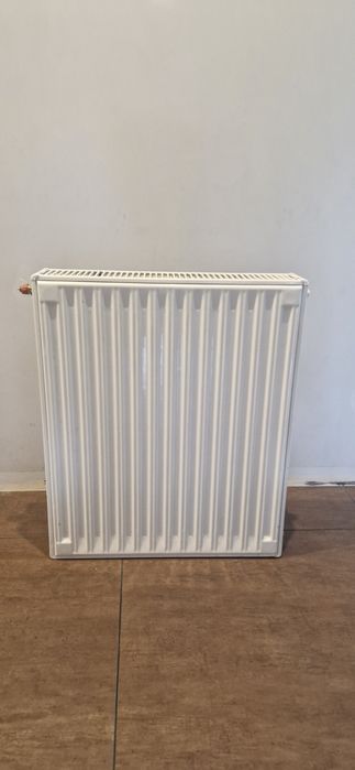 Grzejnik 50x60cm z uchwytami jak nowy.