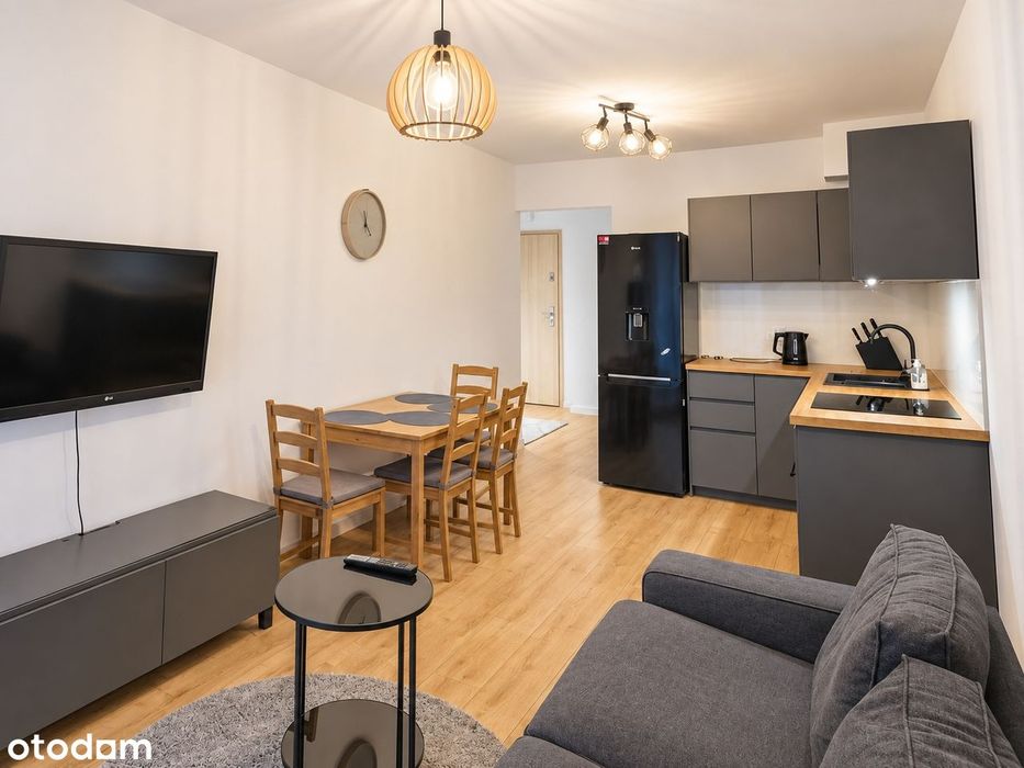 Dwupokojowe mieszkanie 43m² | Metro Płocka | ul. Skierniewicka | Garaż