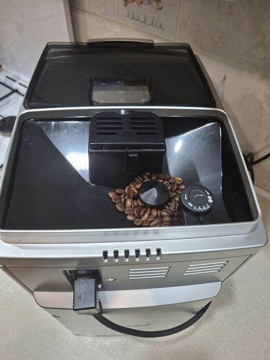 Кофемашина Delonghi Magnifica 2018г