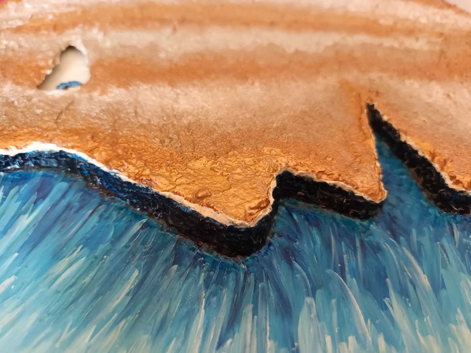 Olhando o mar: (Acrílico sobre cerâmica com 26,4 cm diâmetro)